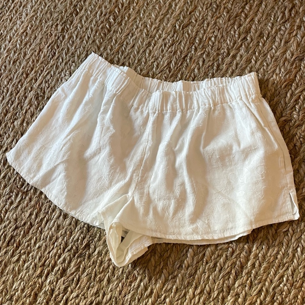 Something Navy white linen shorts